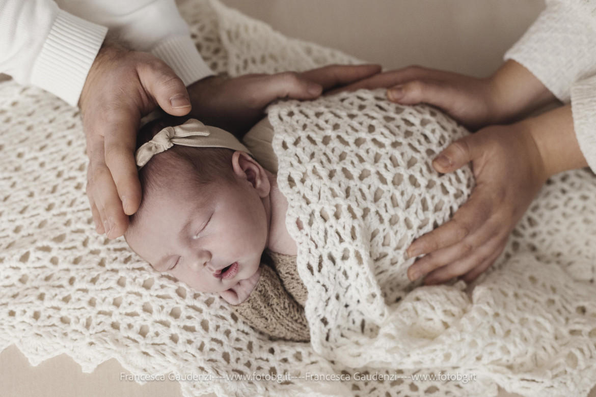 Servizio fotografico newborn professionale a Faenza (RA)